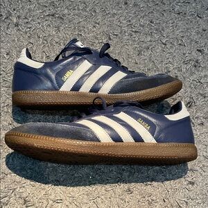 Vintage navy adidas samba